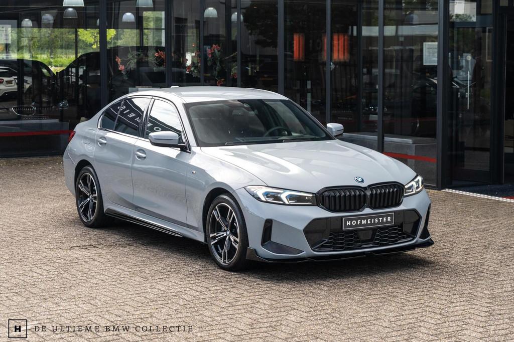 BMW 330e M Sport | Long Range | Head-up | El. stoelen, Automaat, 1998 cc, Achterwielaandrijving, Zwart
