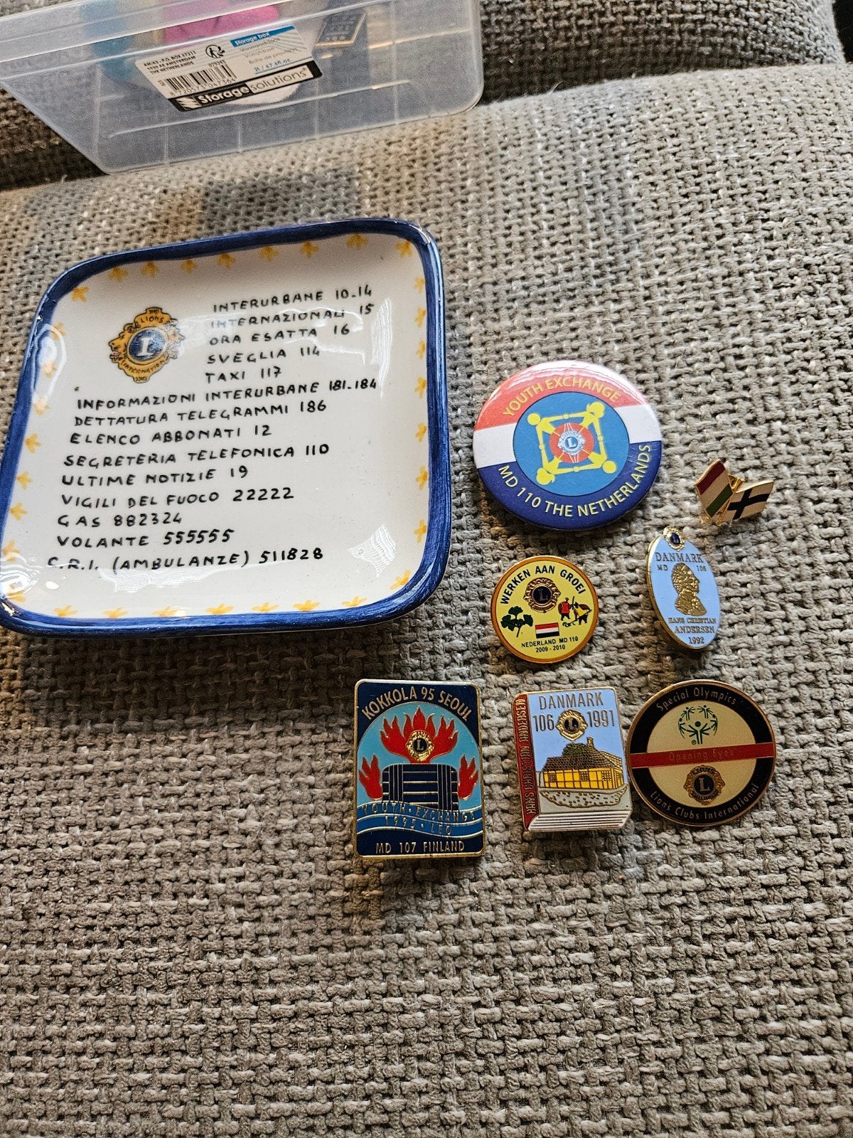 Lions Club verzameling: schaaltje en pins, Ophalen of Verzenden, Gebruikt