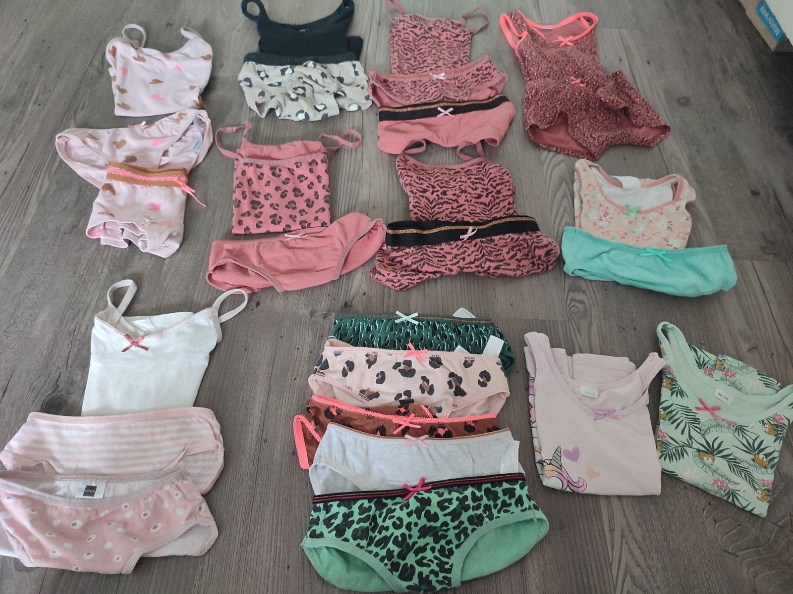 meisjes ondergoed maat 98-104, Ophalen of Verzenden, Gebruikt, Nacht- of Onderkleding