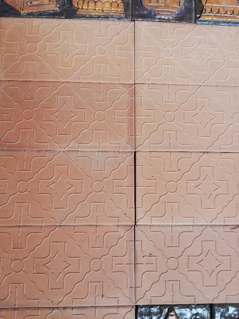 2,2 m2 terra cotta wandtegels relief + 80 decors (0,5m2), Ophalen
