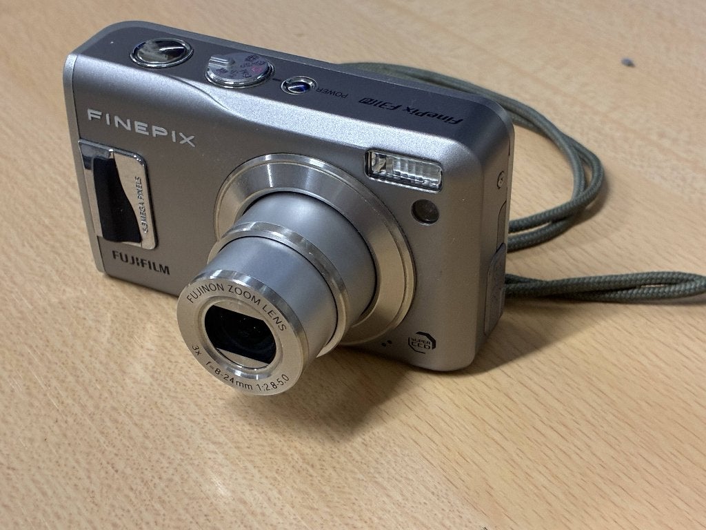 Fuji FinePix F31, Ophalen, Gebruikt, 6 Megapixel, 4 t/m 7 keer