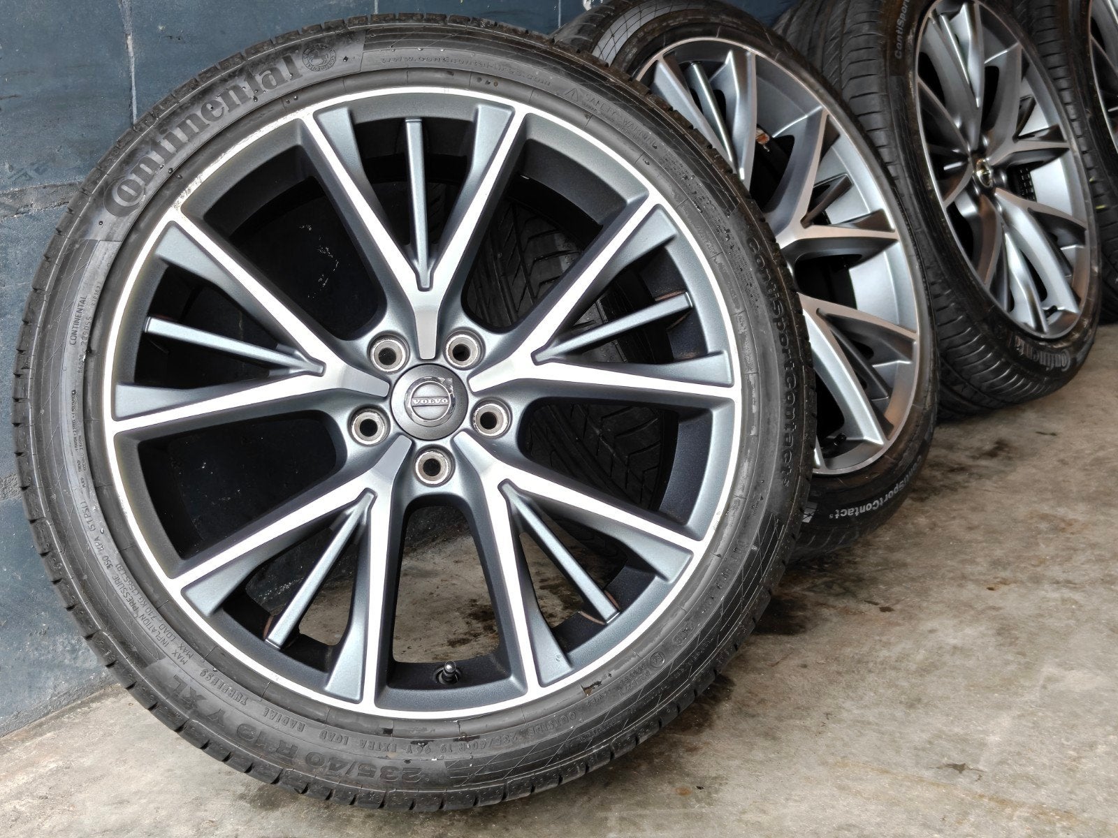 19" Originele Volvo V60 S60 V70 Zomerset Continental, Auto-onderdelen, Banden en Velgen, 4153RD, Gebruikt, Banden en Velgen, 235 mm