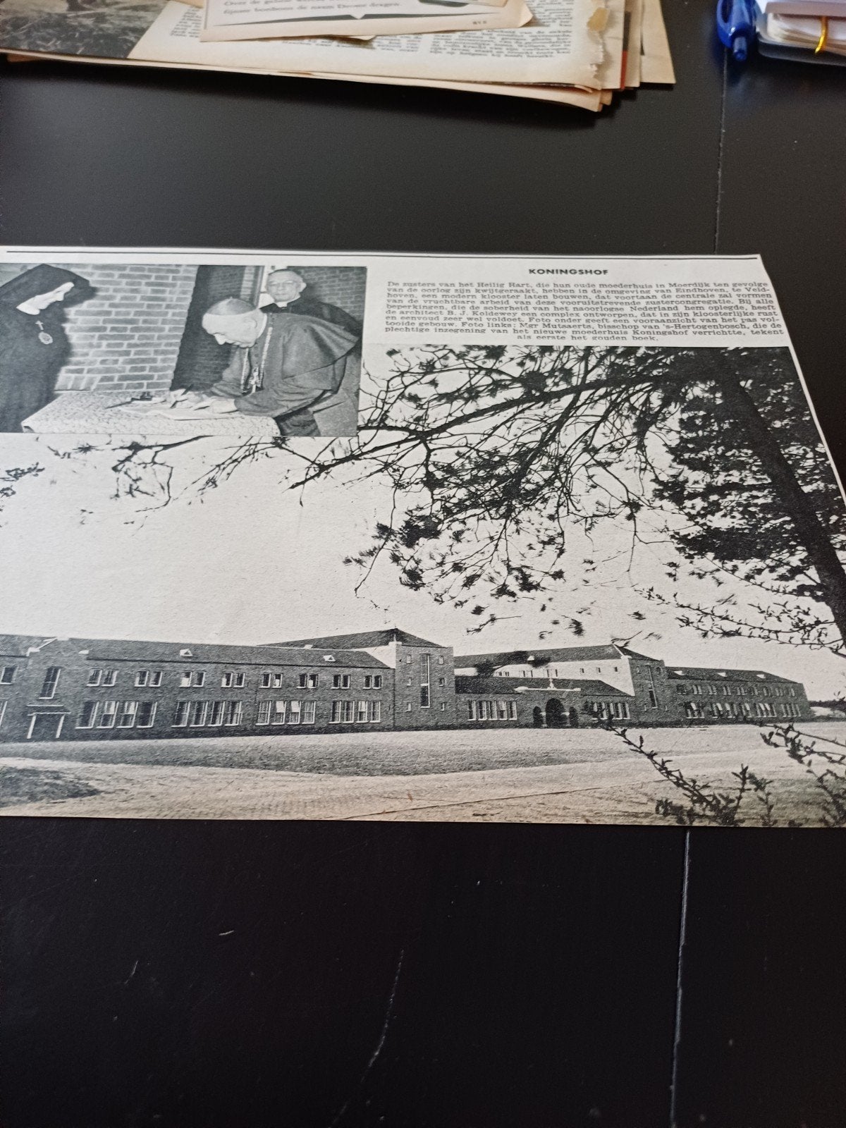 knipsel Veldhoven klooster 1954, Ophalen of Verzenden, 1940 tot 1960, Knipsel(s)