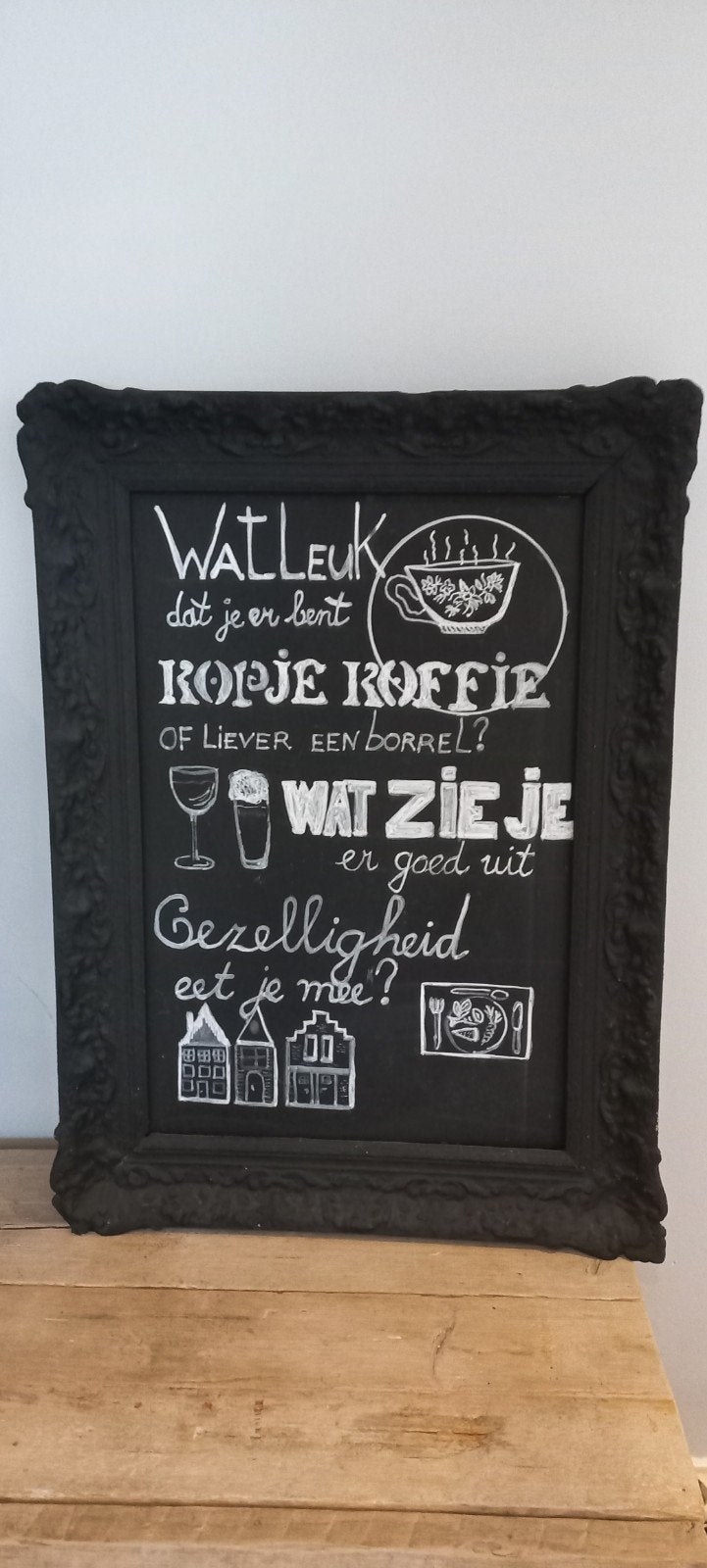 een krijtbord met brocante geverfde lijst., Ophalen