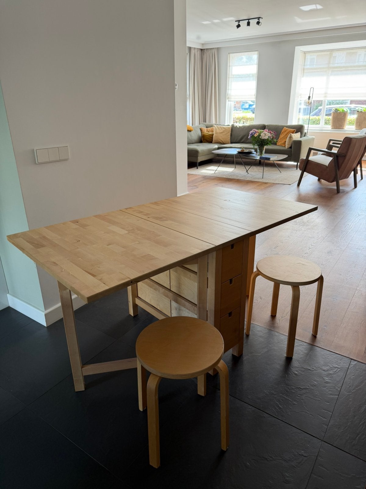 Houten uitklapbare tafel, Ophalen, Zo goed als nieuw, Tafel(s) en Stoel(en)