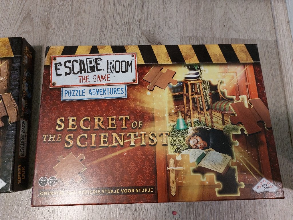 Escape The Room - Gezelschapspel, Een of twee spelers, Ophalen of Verzenden, Zo goed als nieuw, Idententy Games