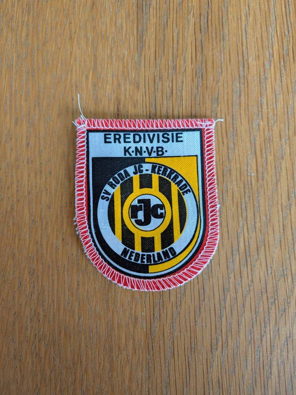 Roda JC opnaaiembleem, Verzamelen, Ophalen of Verzenden, Zo goed als nieuw, Roda JC, Overige typen