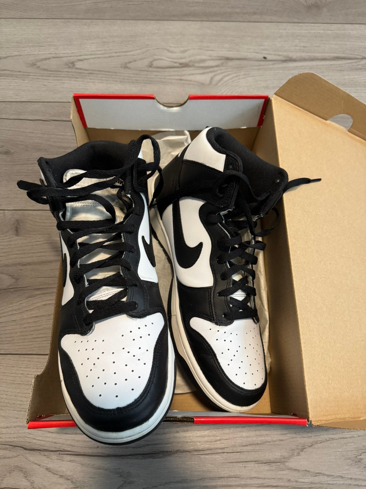 Nike Dunk High Retro Panda, Ophalen of Verzenden, Zo goed als nieuw, Schoenen