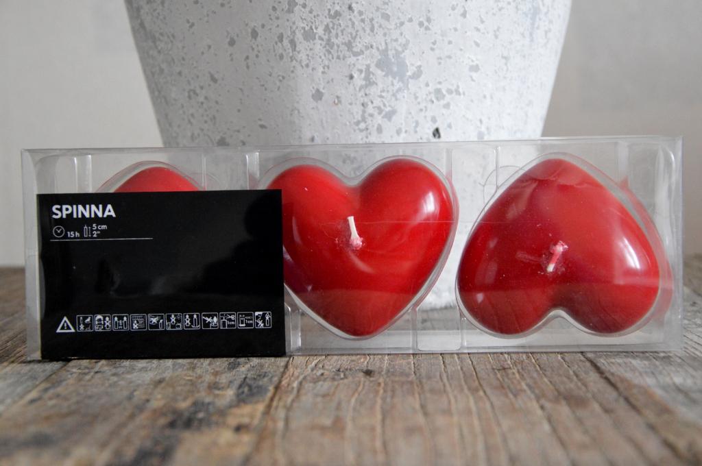 NIEUW IKEA SPINNA Hartjes Kaarsen - Set van 3 - Rood., Overige materialen, Nieuw, Ophalen of Verzenden, Kaars