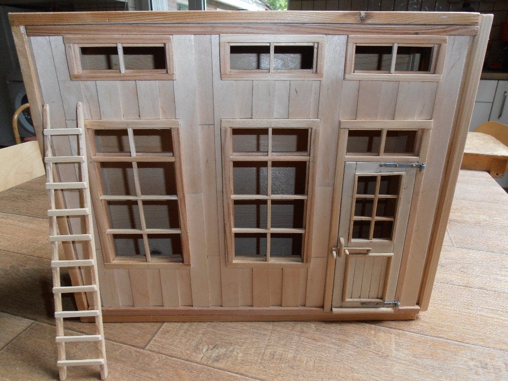 Nieuw houten poppenhuisje te koop, Verzamelen, Ophalen of Verzenden, Nieuw, Poppenhuis
