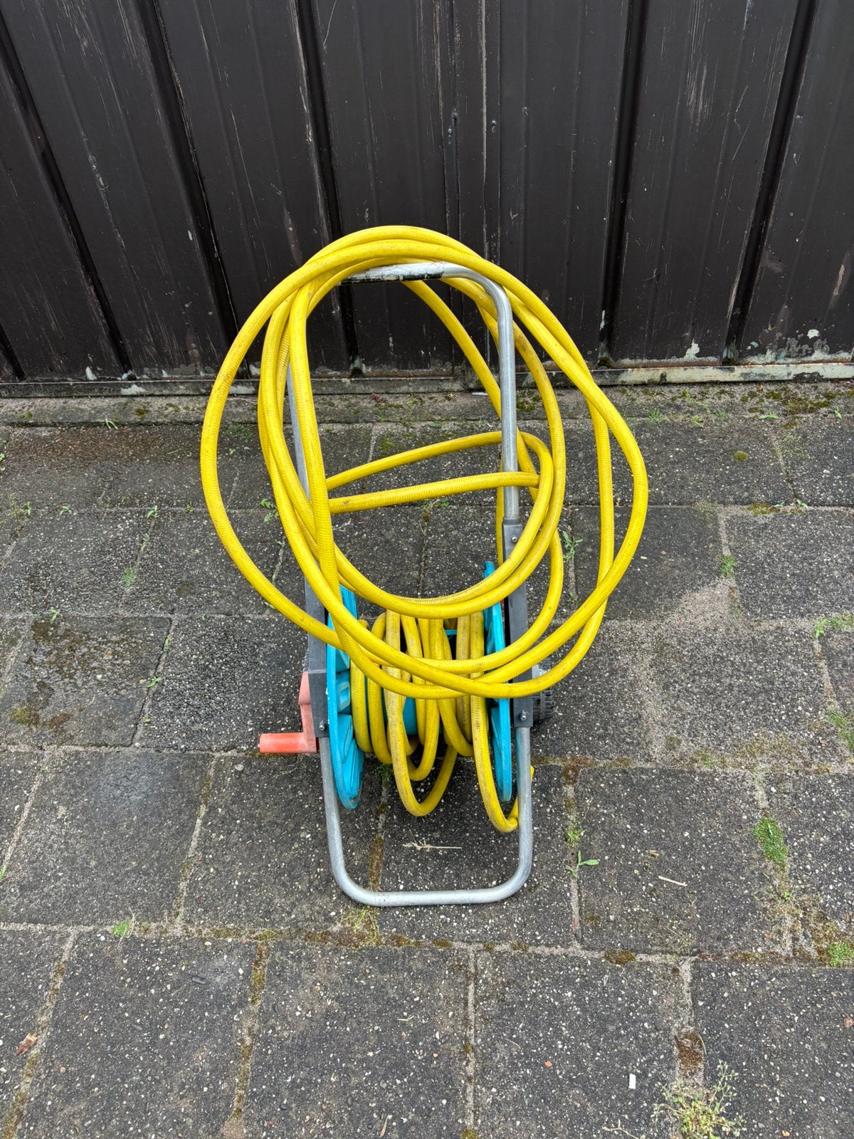 Haspel met extra tuinslang (ongeveer 15 meter), Ophalen, Gebruikt, Tuinslang
