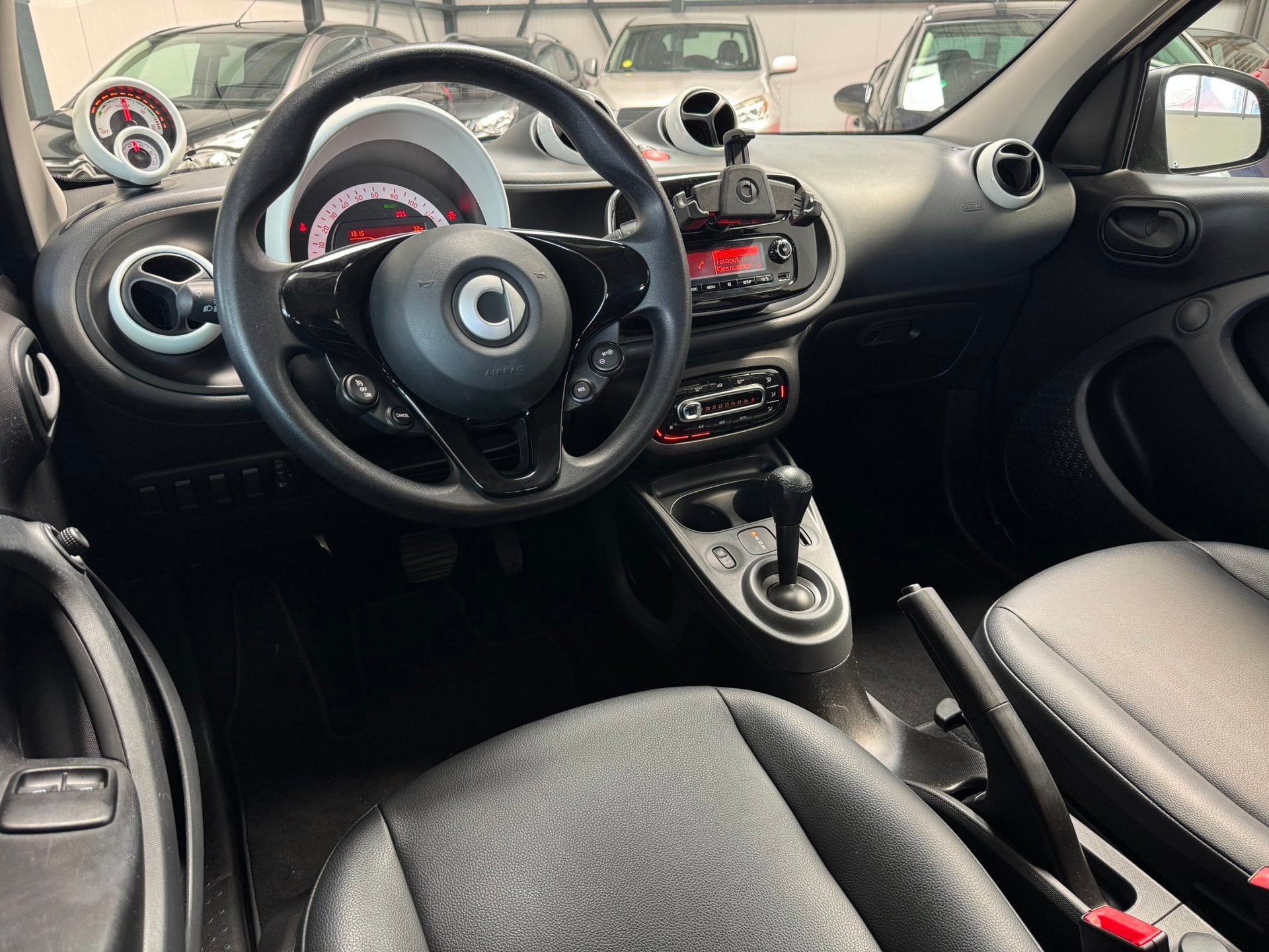 Smart Forfour Electric drive Business Solution 18 kWh Leder, Auto's, Smart, Automaat, Achterwielaandrijving, Gebruikt, Zwart