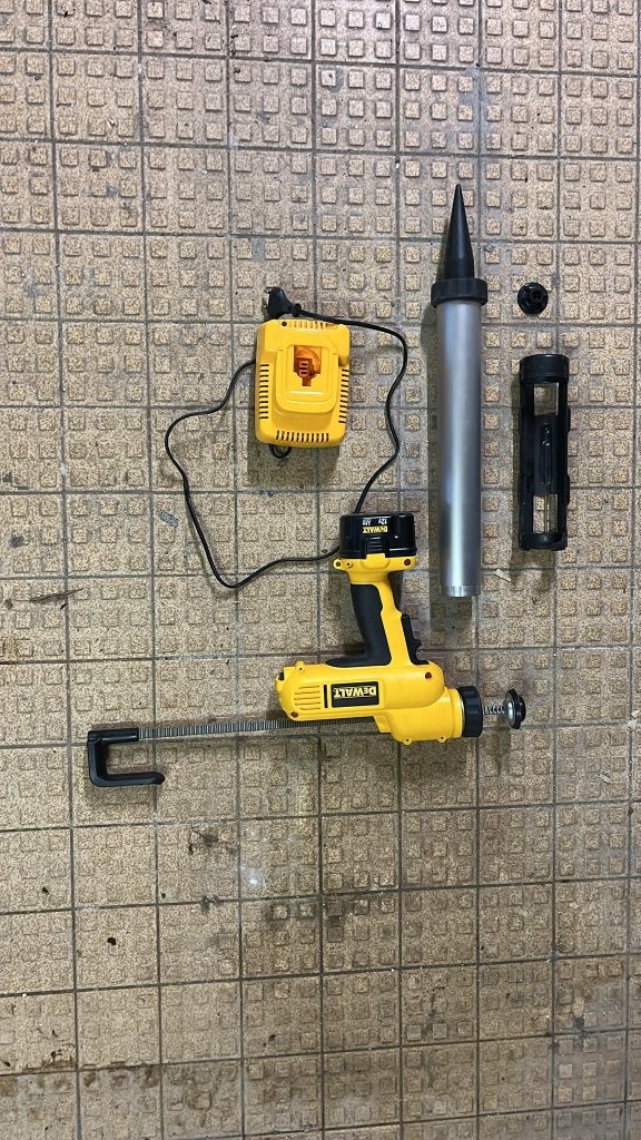 De Walt kitspuit met toebehoren, Ophalen of Verzenden, Zo goed als nieuw, Kitspuit, DeWalt