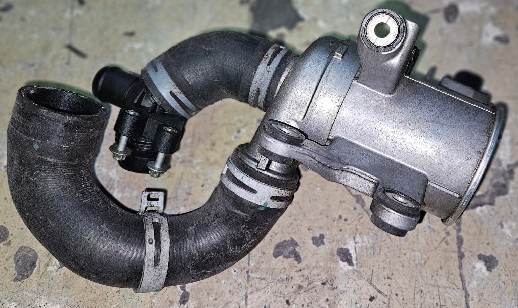 Waterpomp Mercedes-Benz W205 C180 2016, Ophalen of Verzenden
