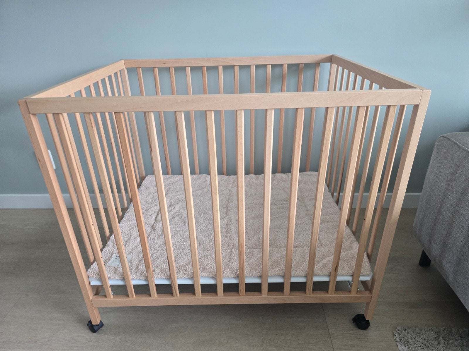 Baby box Petite Amelie met boxkleed Jollein beige Bear Hug, Ophalen, Zo goed als nieuw, Rechthoekig, In hoogte verstelbaar