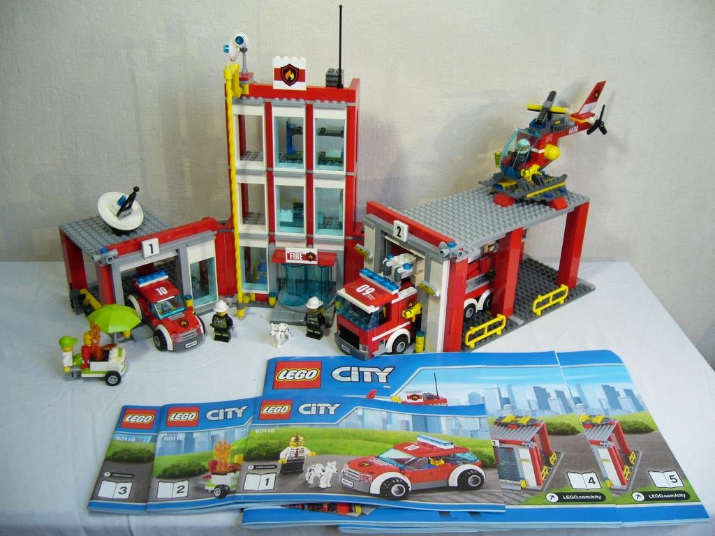 Lego City 60110 Fire Station, Compleet, Ophalen of Verzenden, Complete set, City