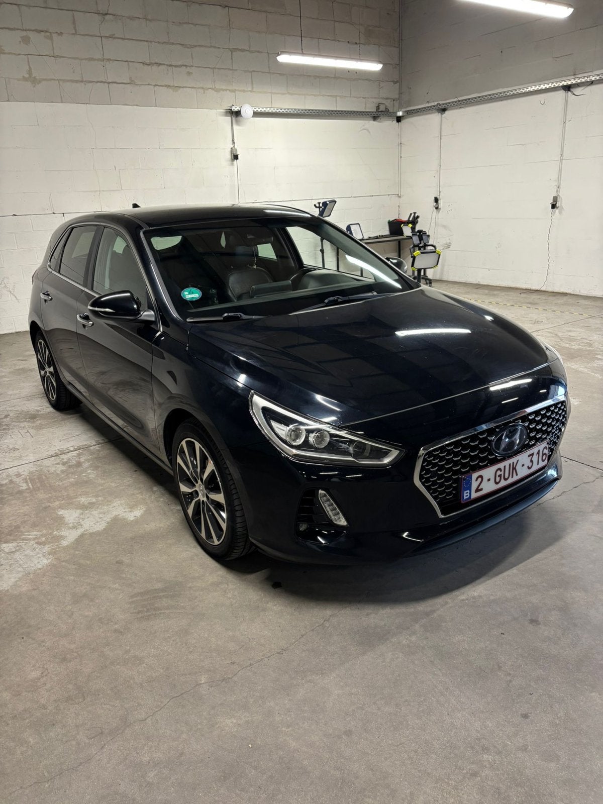 Hyundai i30 1.6 Crdi AUTOMAAT Full-option TOPSTAAT., 1600 cc, Zwart, Diesel, I30