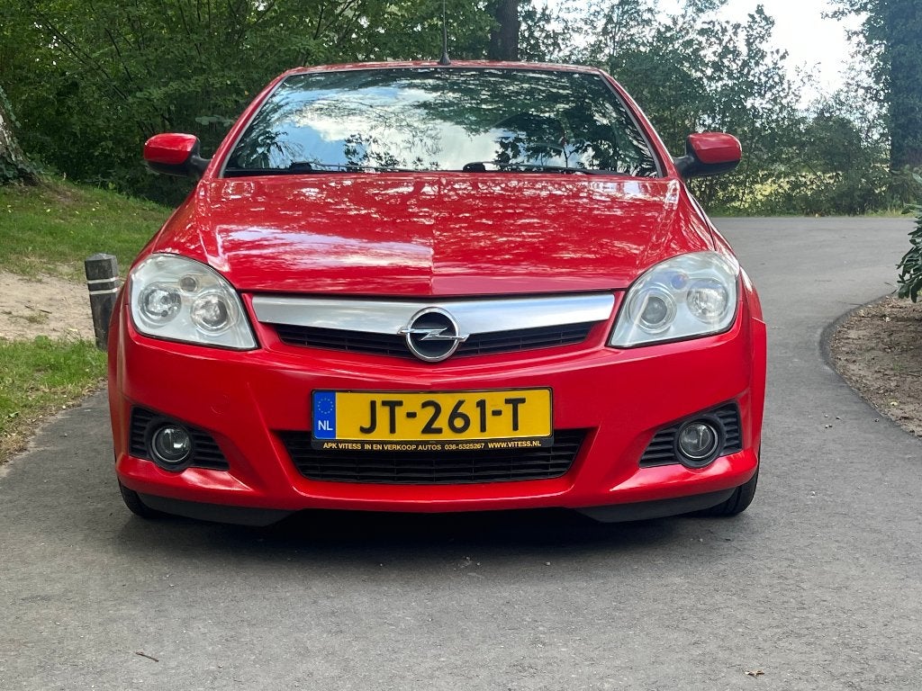 Opel Tigra TwinTop 1.4-16V Enjoy, Voorwielaandrijving, Stof, 4 cilinders, Cabriolet