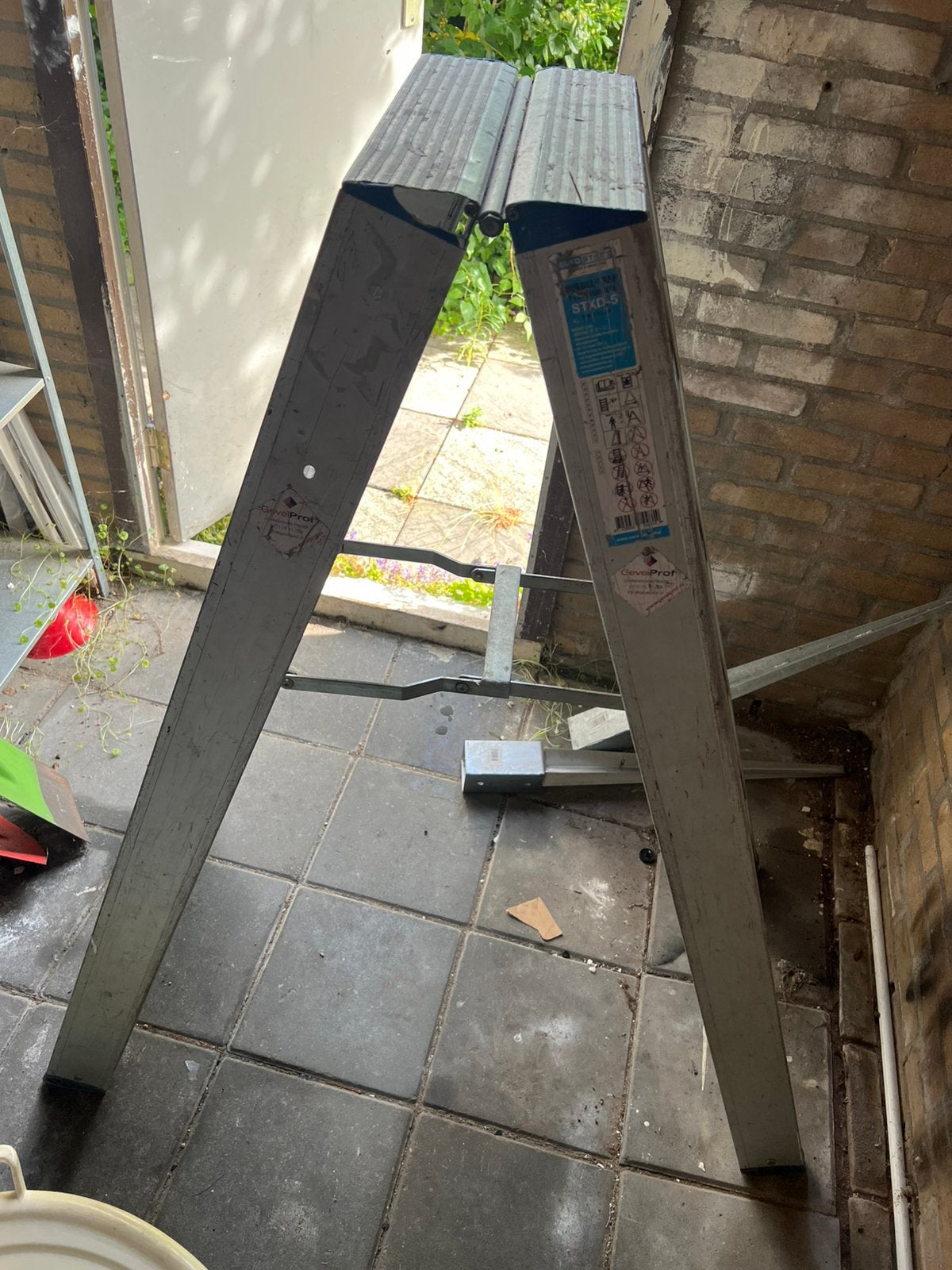 Vouwladder aluminium, Ophalen, Zo goed als nieuw, 2 tot 4 meter