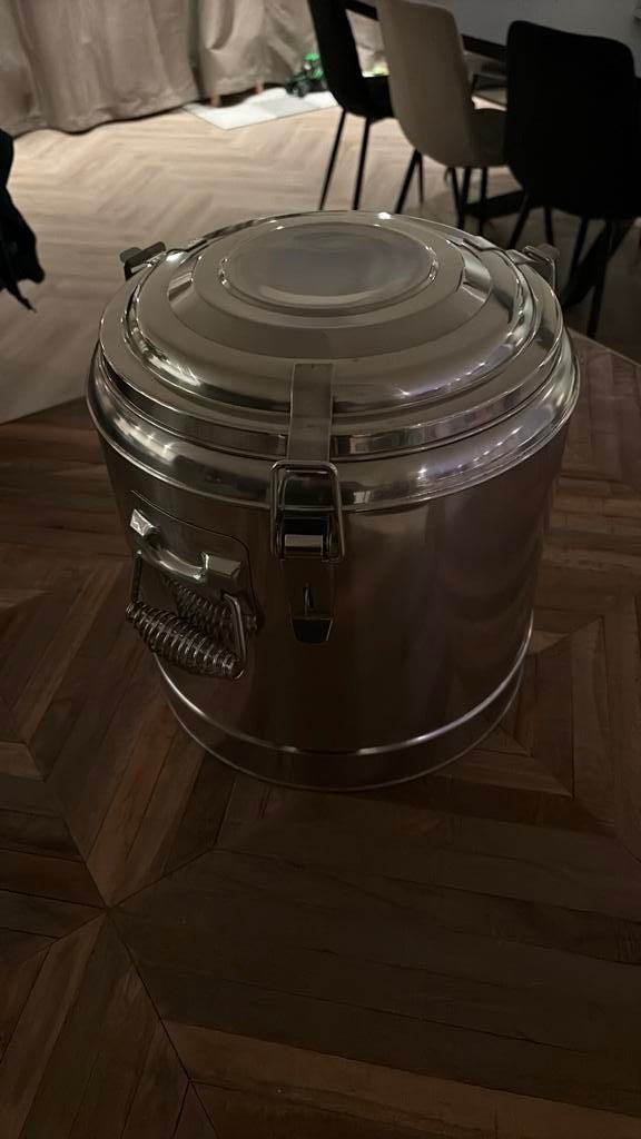 RVS Gamel nieuw in de doos voedselcontainer, Ophalen, Zo goed als nieuw, Rvs, Koekenpan of Braadpan