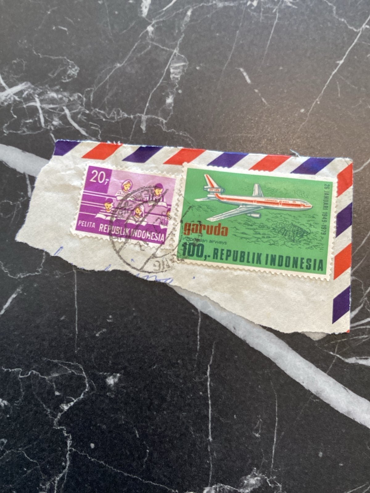 Vintage Indonesische postzegels op envelop, Ophalen of Verzenden, Beschreven, Rest van de wereld
