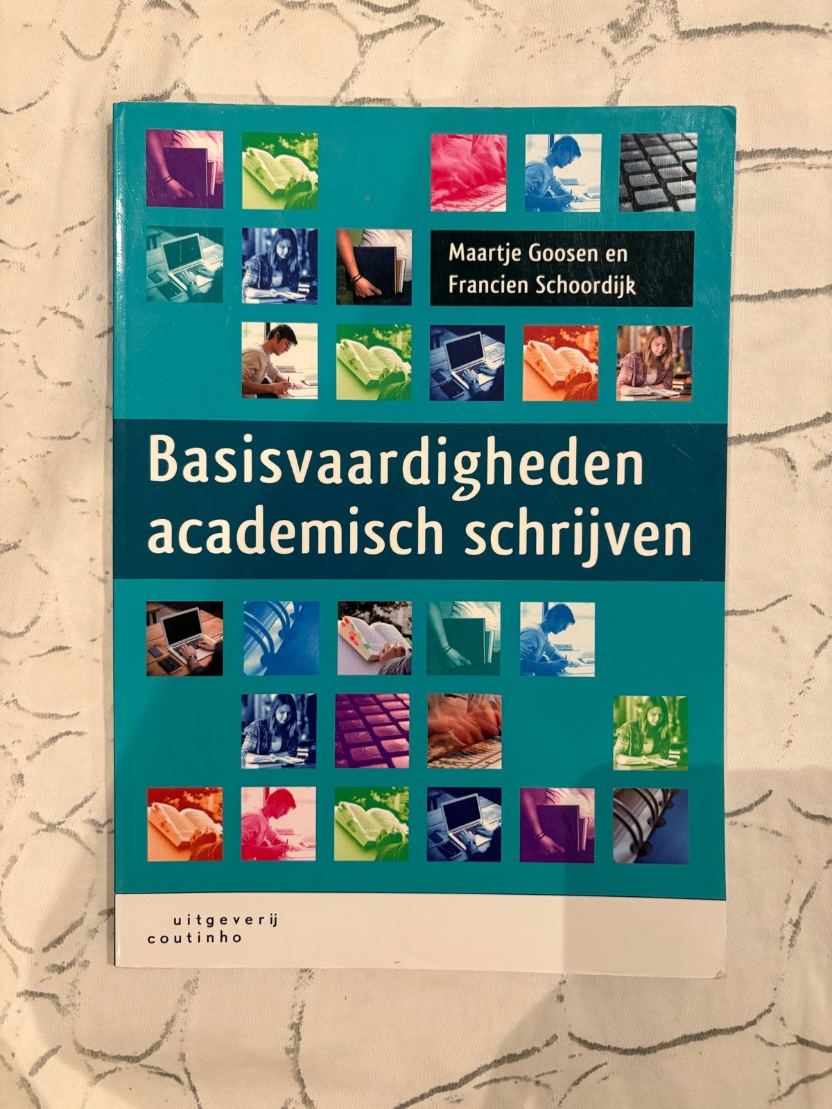 Basisvaardigheden academisch schrijven - Goosen & Schoordijk, Boeken, Ophalen of Verzenden, Gamma, Zo goed als nieuw, HBO