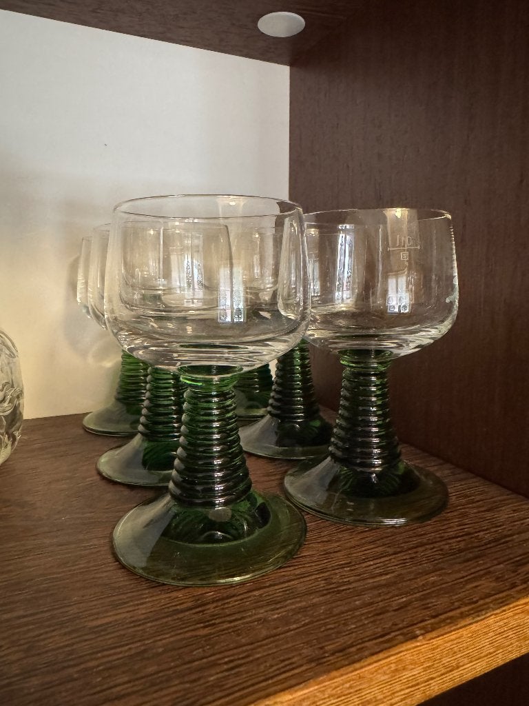 Roemer glazen vintage met groene voet 6x, Verzamelen, Glas en Borrelglaasjes, Ophalen of Verzenden, Zo goed als nieuw, Overige typen