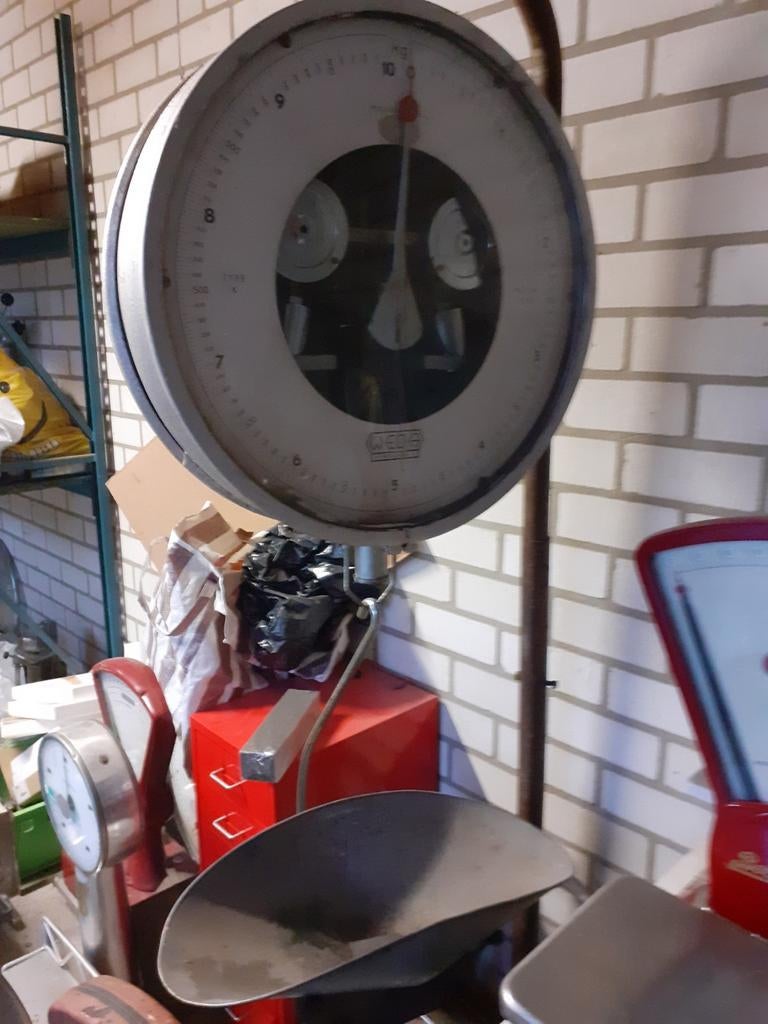 Hangweegschaal weda, Ophalen