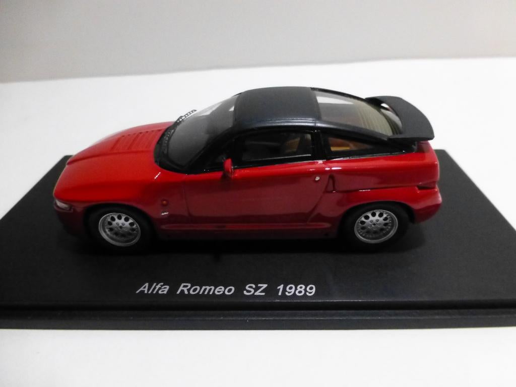 Spark Alfa Romeo SZ 1989 rood, Ophalen of Verzenden, Zo goed als nieuw, Auto, Overige merken