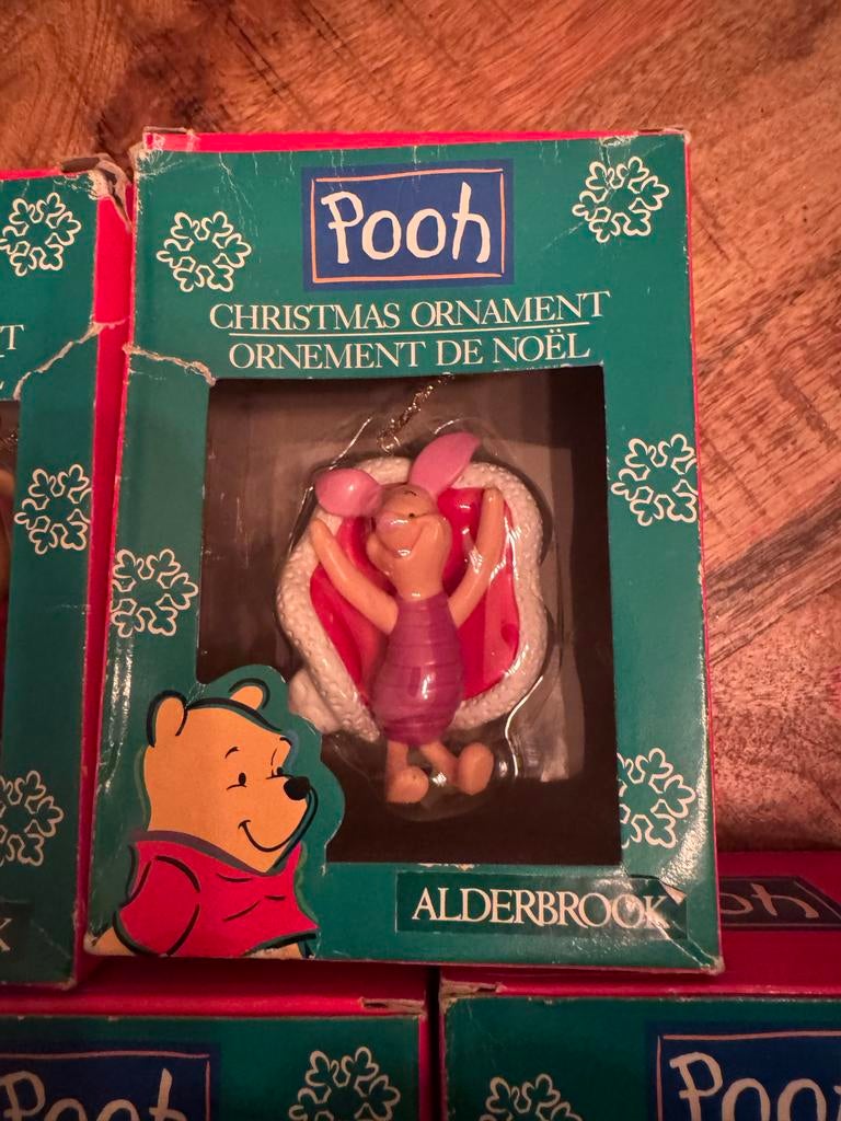 Winnie de Poeh  Ornament  knorretje- Nieuw in Doos, Verzamelen, Disney, Ophalen of Verzenden, Winnie de Poeh of vrienden, Nieuw