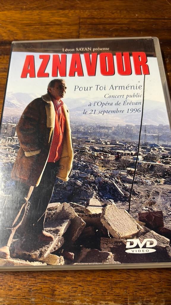 Charles Aznavour live show dvd Pour toi Armenie, Alle leeftijden, Ophalen of Verzenden, Zo goed als nieuw