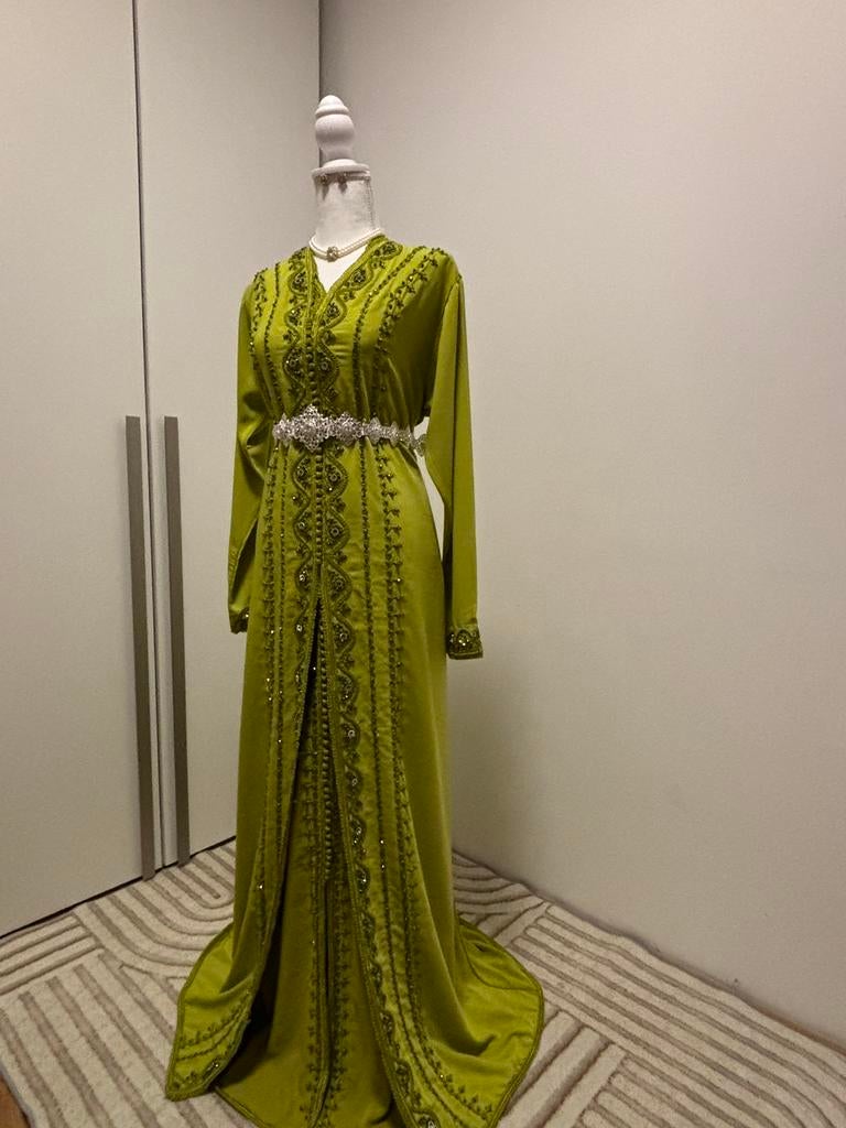 Takchita te HUUR, Kleding | Dames, Gelegenheidskleding, Zo goed als nieuw, Overige typen, Maat 38/40 (M), Ophalen
