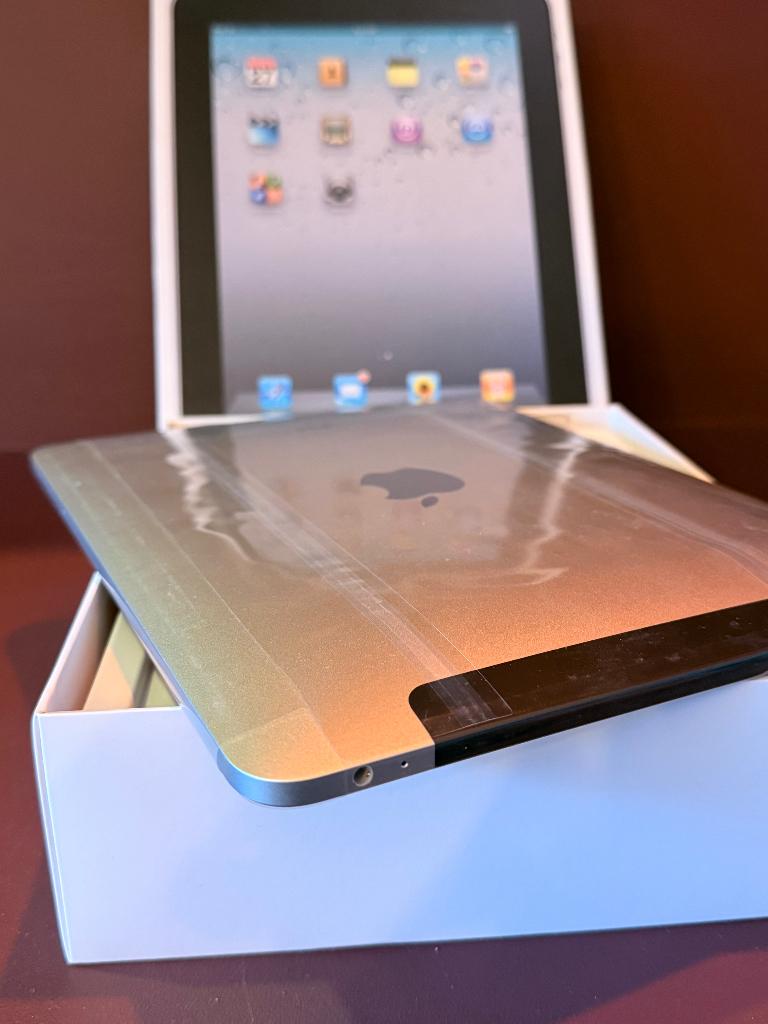 Gesealde iPad 1 (eerste generatie) Origineel 2010 32GB 3G, Computers en Software, Apple iPads, 32 GB, Apple iPad, Nieuw, Wi-Fi en Mobiel internet