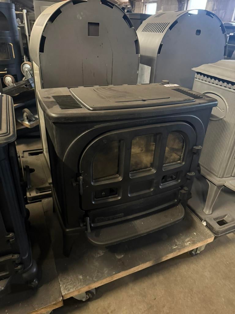 Nette Dovre houtkachel met thermostaat gietijzer, Ophalen of Verzenden, Gebruikt, Hout, Houtkachel