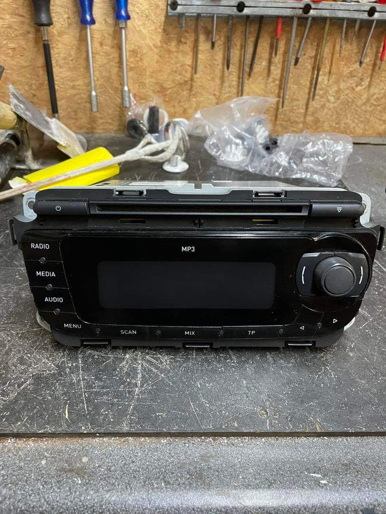 Radio Seat Ibiza 6j 2010, Auto diversen, Ophalen of Verzenden, Zo goed als nieuw