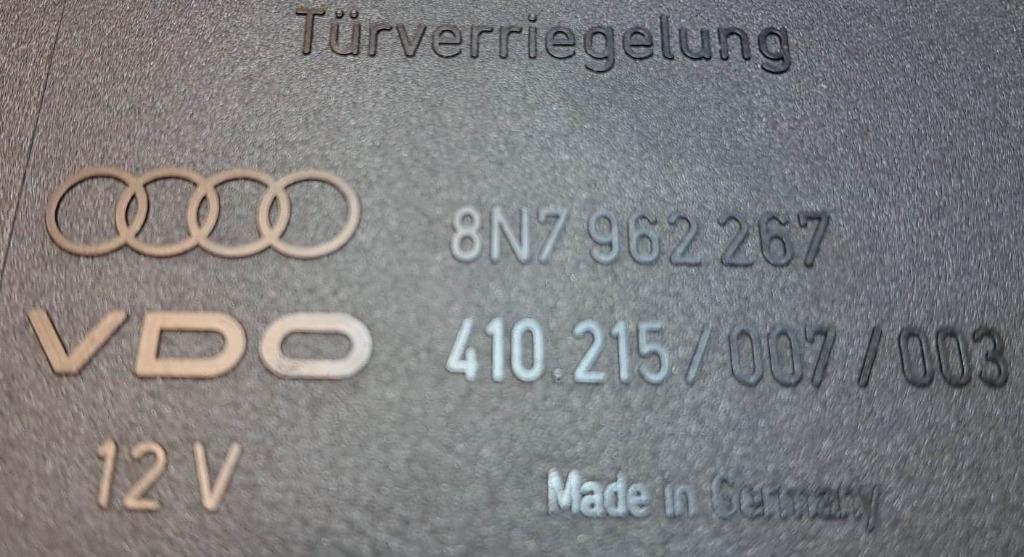 Centrale vergrendeling / bediening koffer AUDI TT, Auto-onderdelen, Ophalen of Verzenden, Gebruikt, Audi