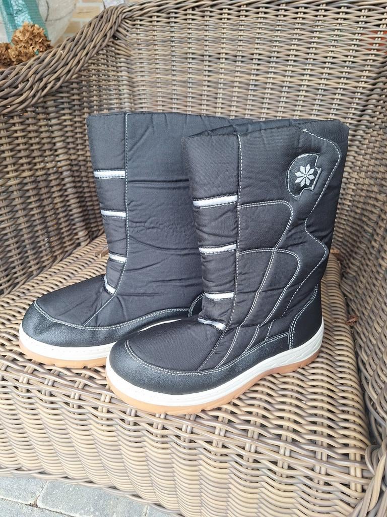 Snowboots, sneeuwschoenen., Ophalen of Verzenden, Zo goed als nieuw, Overige maten, Overige typen