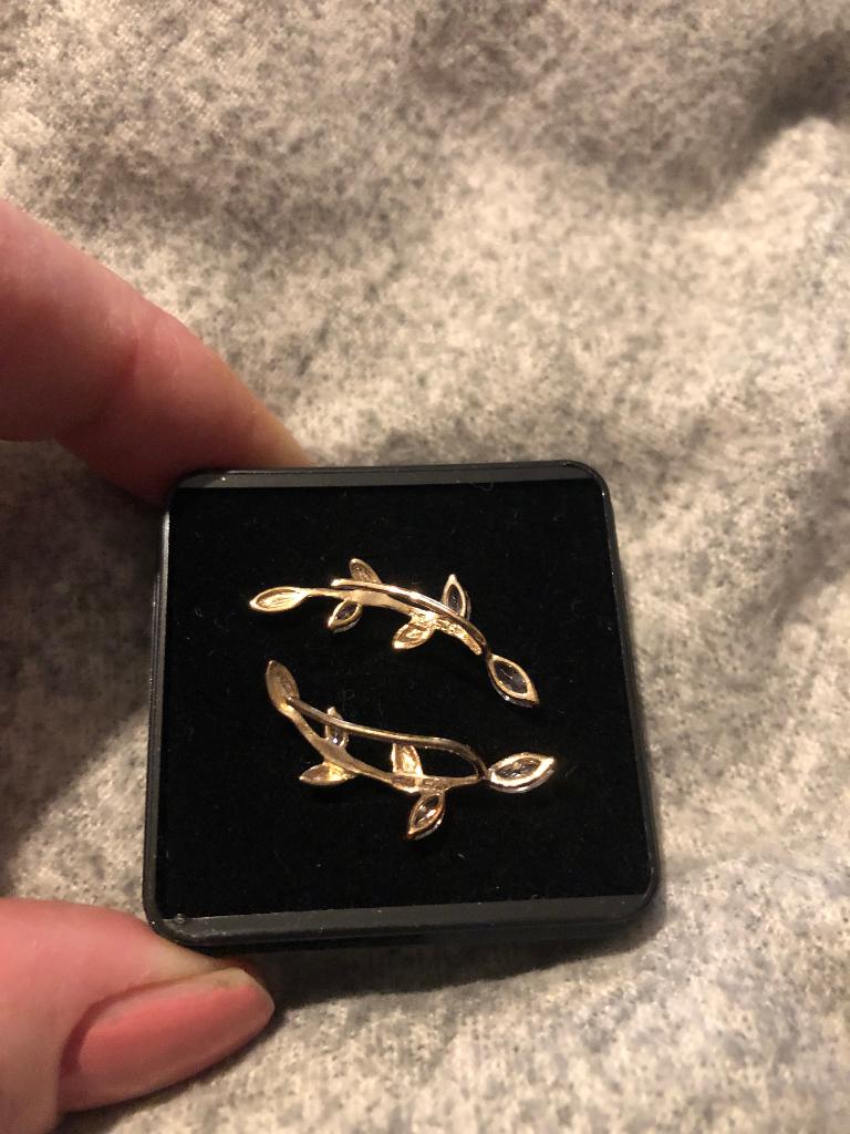 Nieuw goldplated zilver earcuffs met strass, Verzenden, Nieuw, Knopjes of Stekers, Zilver