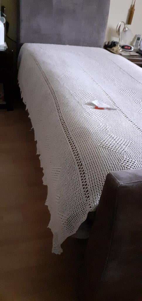 Gehaakte sprei breed 190cm lengte 210cm, 210 cm, Ophalen of Verzenden, Zo goed als nieuw, Twijfelaar