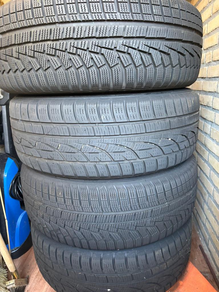 Hankook Winterbanden  met velgen 215/55R17, Auto-onderdelen, Banden en Velgen, Ophalen, 17 inch, Winterbanden, Band(en)