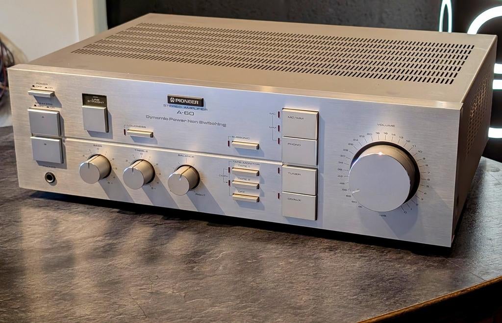 PIONEER A-60 • GARANTIE • 2 X 100W • PHONO • GEREVISEERD, Rick's Audio 
De Kempen 18 
6021PZ Budel 
+31 (0)495 785698
info@ricks-audio.com