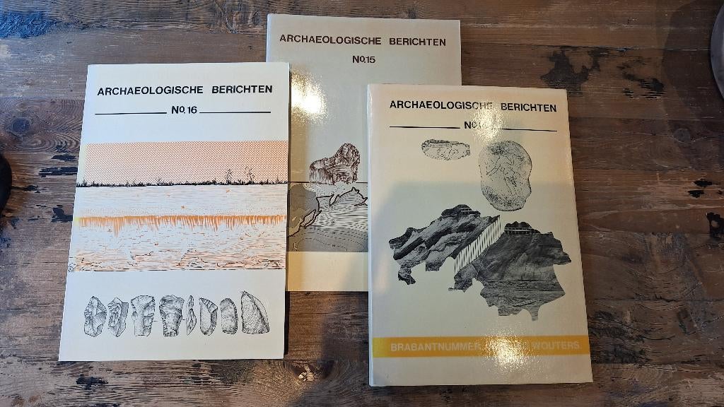 bodemvondsten; archeologische berichten-steentijd-Wouters, Boeken, Ophalen of Verzenden, 20e eeuw of later, Zo goed als nieuw