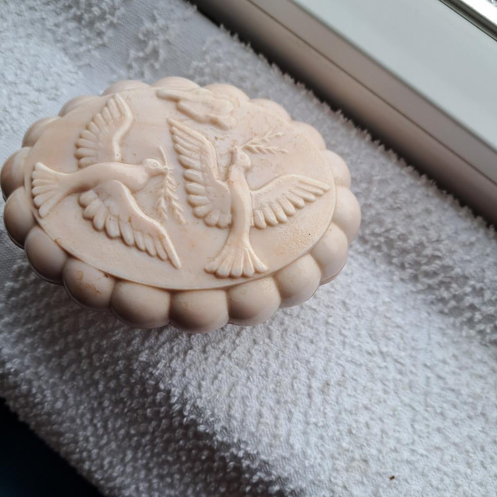 Vintage Zeepdoosje met Duiven, Ophalen of Verzenden
