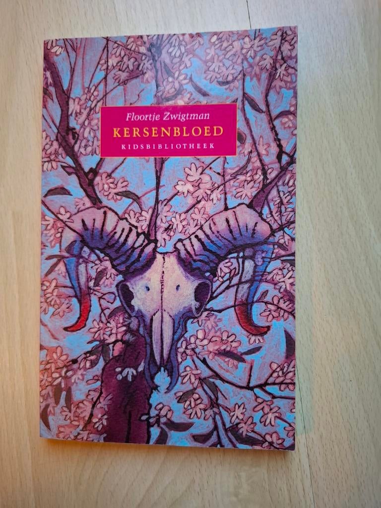 Floortje Zwigtman Kersenbloed, Boeken, Ophalen of Verzenden, Zo goed als nieuw