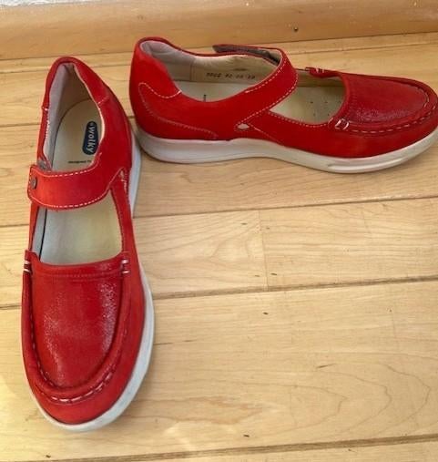 Wolky schoenen maat 42 klittenband rood model Two 5902 ZGAN, Wolky, Verzenden, Instappers, Zo goed als nieuw