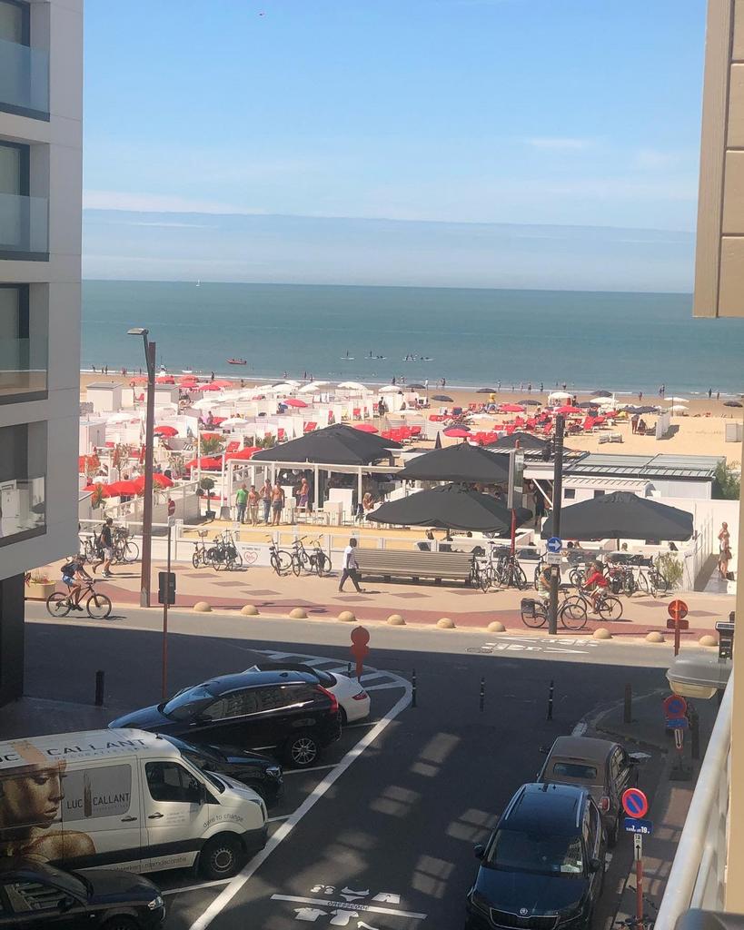 Ruim appartement in Knokke-Zoute met zijdelings zeezicht, Vakantie, Vakantiehuizen | België, Antwerpen of Vlaanderen, Appartement