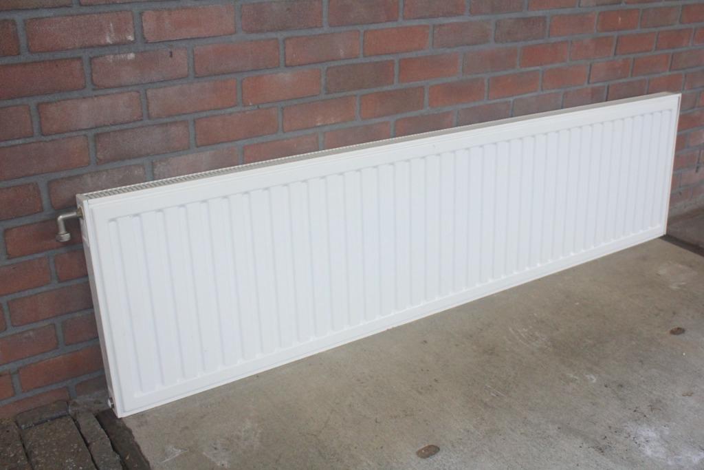 Horizontale paneelradiator H50 x L195 x D6 cm wit - type 11, 30 tot 80 cm, Radiator, Ophalen of Verzenden, Zo goed als nieuw