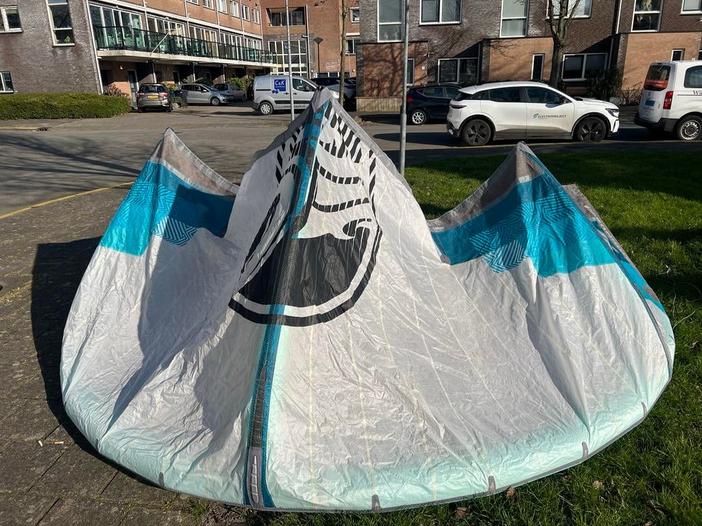Cabrinha Drifter 9m (2019) - Ideaal voor beginners!, Watersport en Boten, Kitesurfen, Gebruikt, 9 m², Geen board, Ophalen of Verzenden