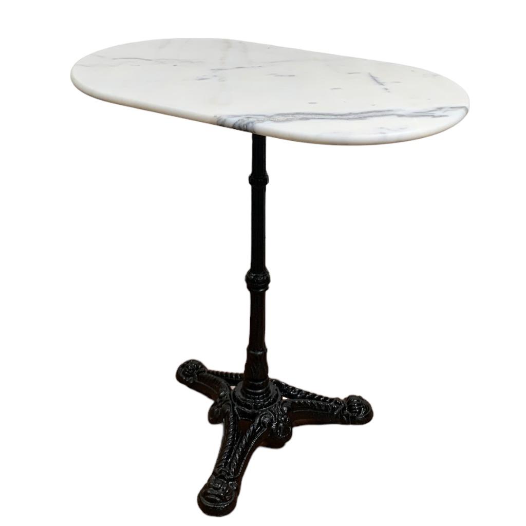 Bistrotafel marmer 70 x 40 cm ovaal met gietijzeren voet, Ophalen of Verzenden, Nieuw, Overige materialen, Bijzettafel