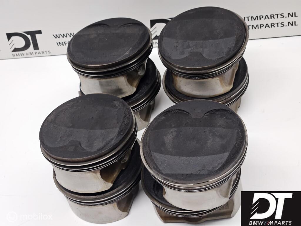 Set zuigers BMW M3 E92 S65 V8 S65B40 11257840922, Gebruikt, Ophalen of Verzenden, BMW, BMW